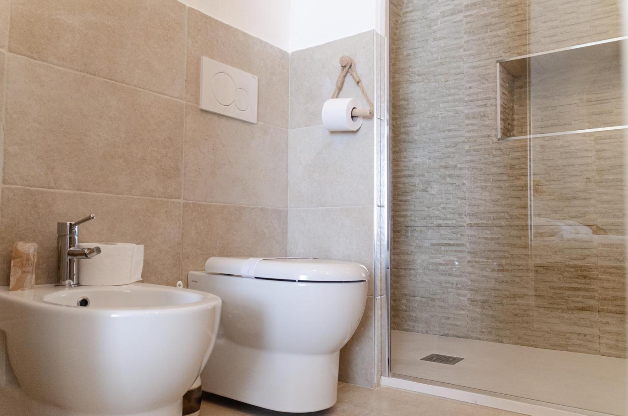 Aca Suite Luxury With Jacuzzi Adelfia Luaran gambar